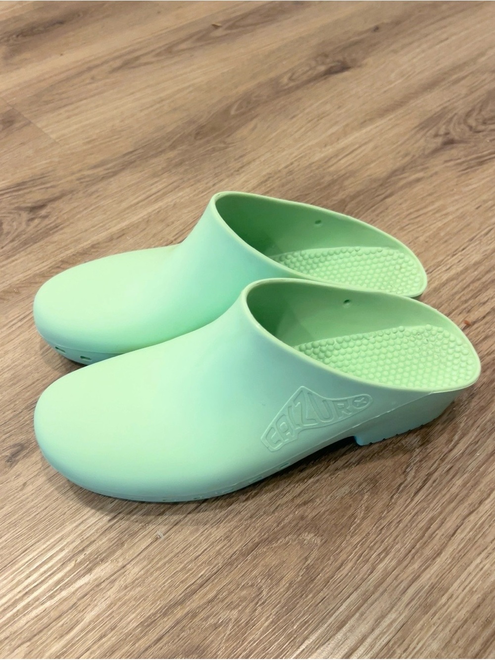 Calzuro Mint Green Clogs 42-43